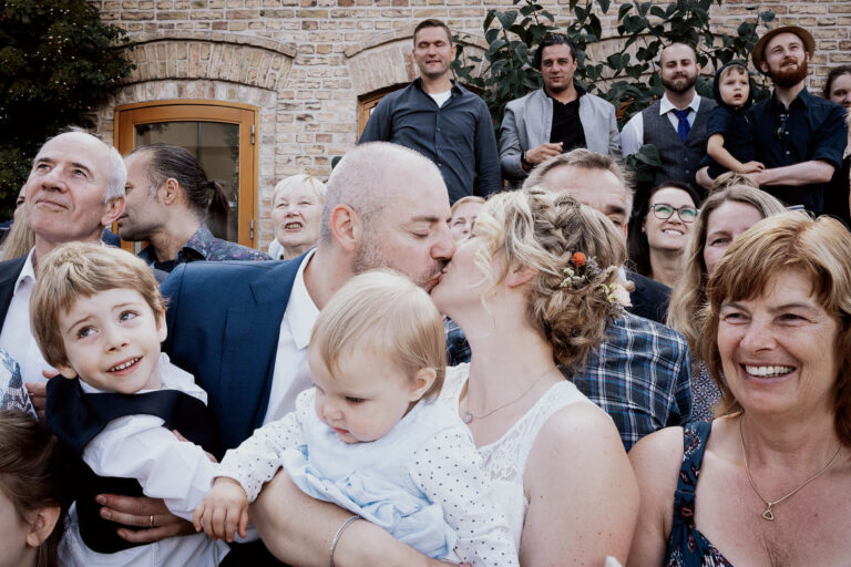 hochzeitsfotograf landhochzeit inbetweenframes 28