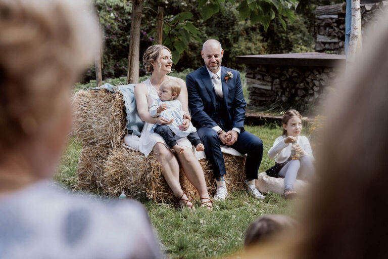 landhochzeit hochzeitsfotograf inbetweenframes 11