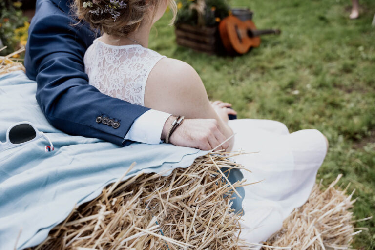 landhochzeit hochzeitsfotograf inbetweenframes 13