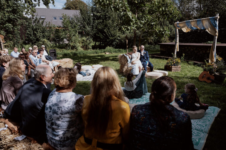 landhochzeit hochzeitsfotograf inbetweenframes 17