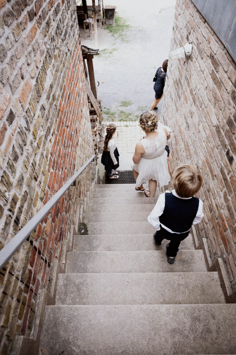 landhochzeit hochzeitsfotograf inbetweenframes 7